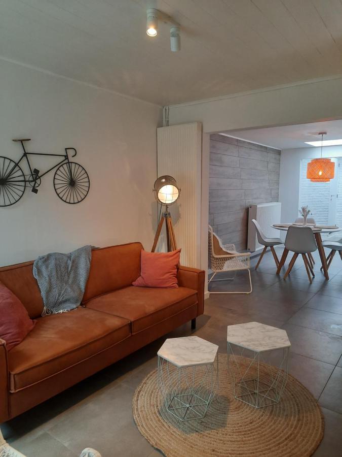 Huisje Op De Muur Van Geraardsbergen Esterno foto